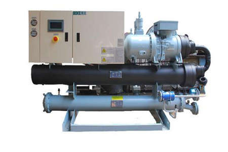為什么水冷螺桿式冷水機組中會有污垢沉積？
